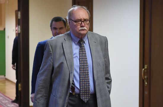 Кандидат на пост премьер-министра РФ М. Мишустин встретился с парламентскими фракциями