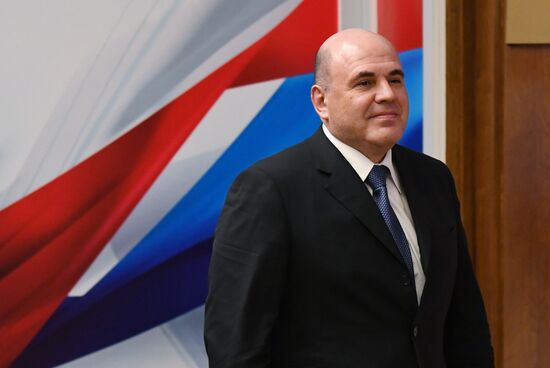 Кандидат на пост премьер-министра РФ М. Мишустин встретился с парламентскими фракциями