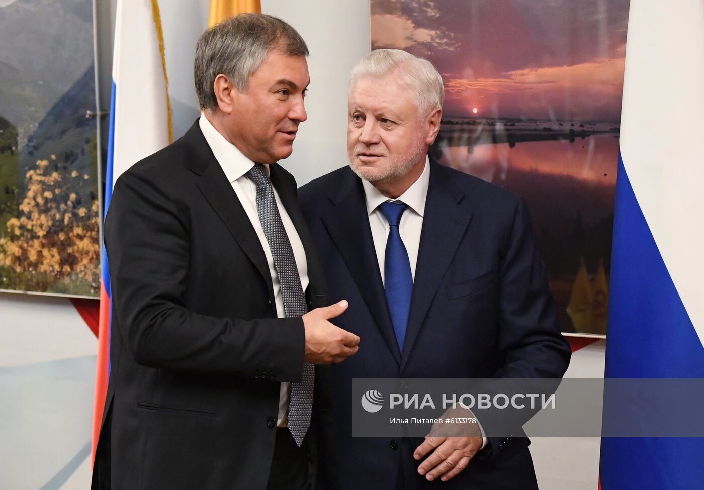 Кандидат на пост премьер-министра РФ М. Мишустин встретился с парламентскими фракциями