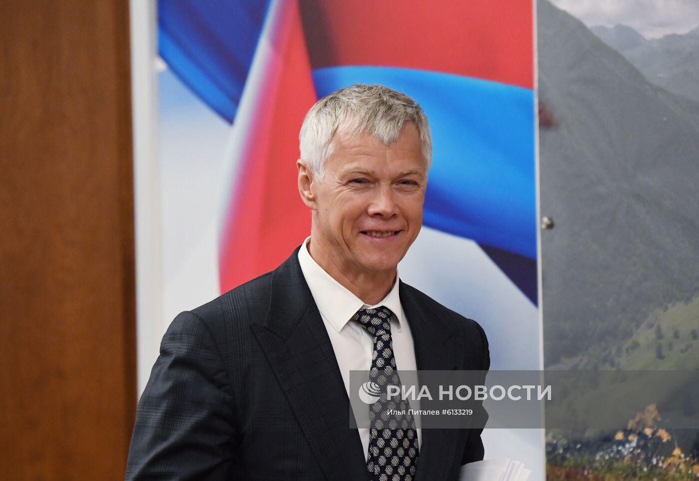 Кандидат на пост премьер-министра РФ М. Мишустин встретился с парламентскими фракциями