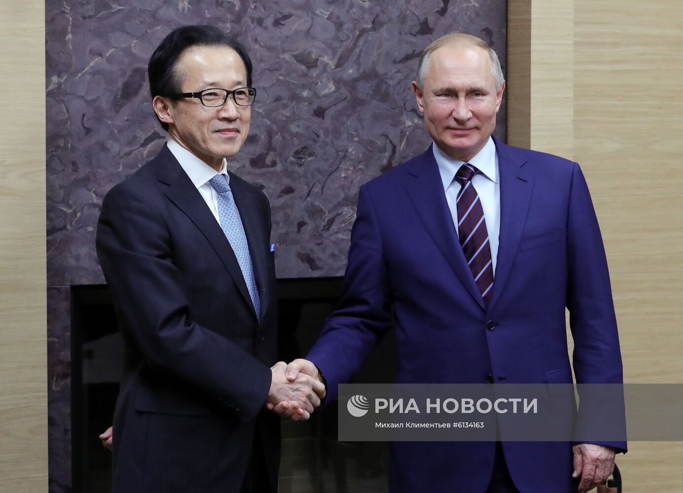 Президент РФ В. Путин провел встречу с главой Совбеза Японии С. Китамурой