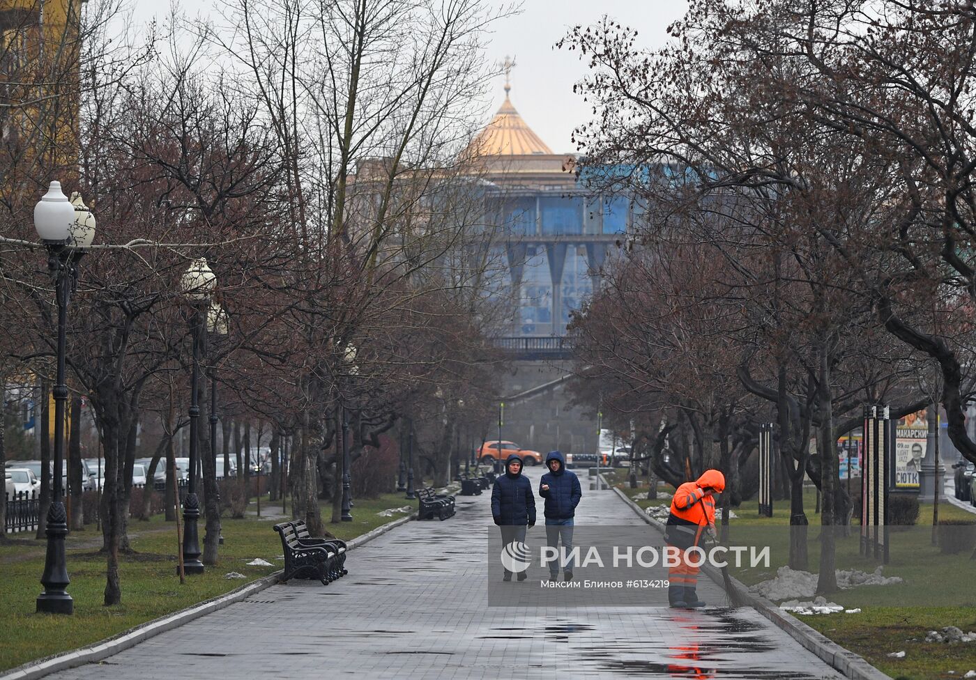 Теплая погода в Москве