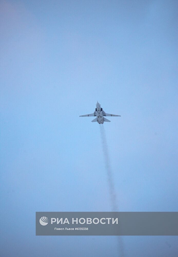 Учебно-тренировочные полеты Су-24 и МиГ-31 в Мурманской области