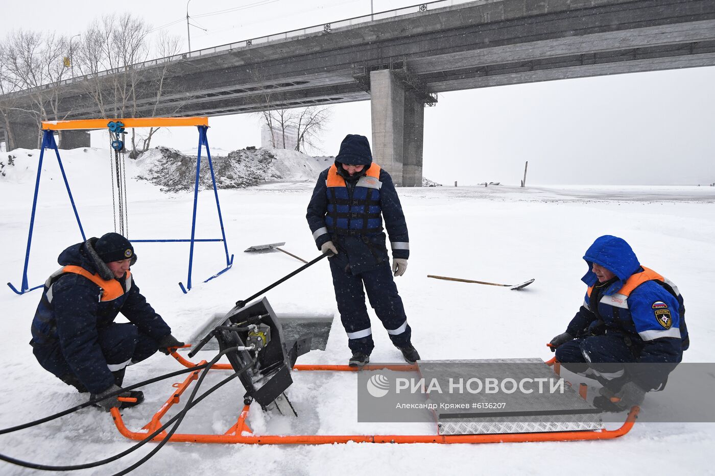 Подготовка крещенских купелей в Новосибирске