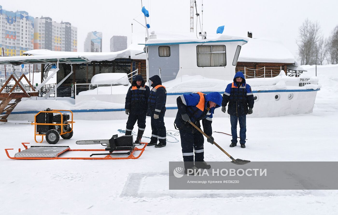 Подготовка крещенских купелей в Новосибирске