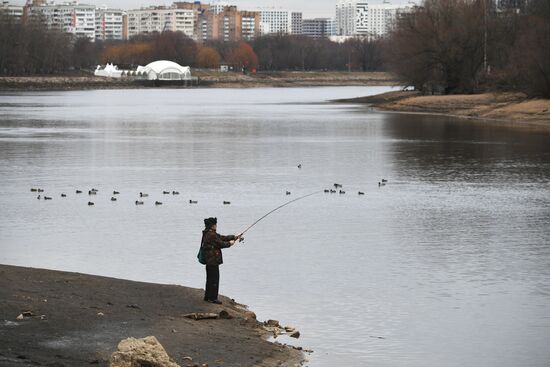 Теплая погода в Москве