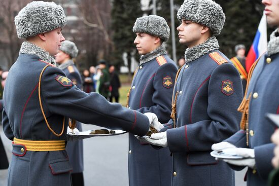 Передача земли с мест захоронений советских воинов в иностранных государствах
