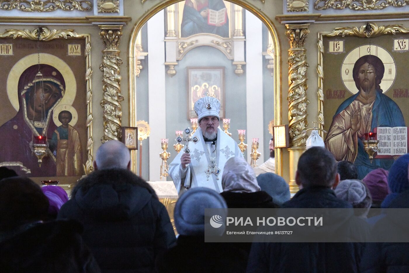 Празднование Крещения в регионах России