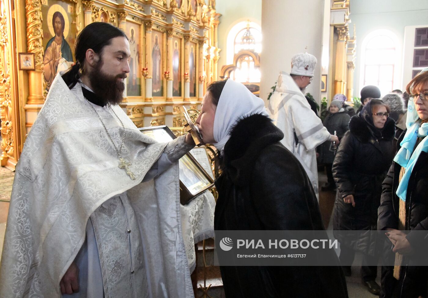 Празднование Крещения в регионах России