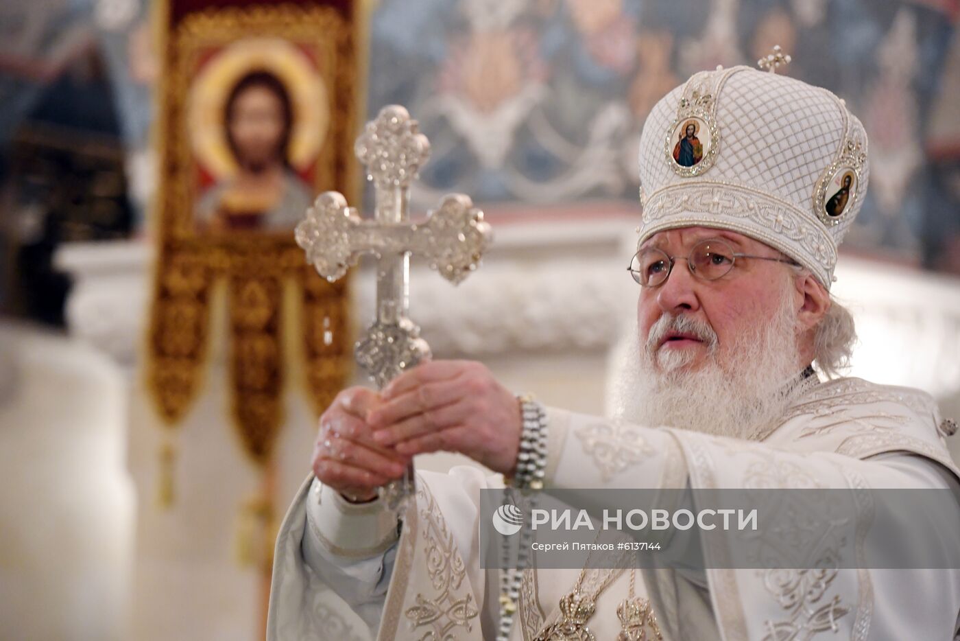 Патриаршее служение в Крещенский сочельник в Храме Христа Спасителя 