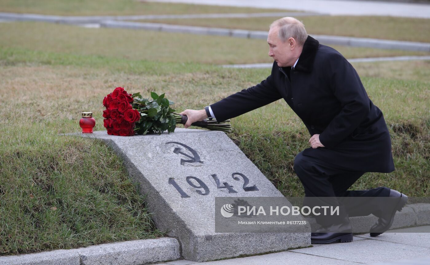 Рабочая поездка президента РФ В. Путина в Санкт-Петербург