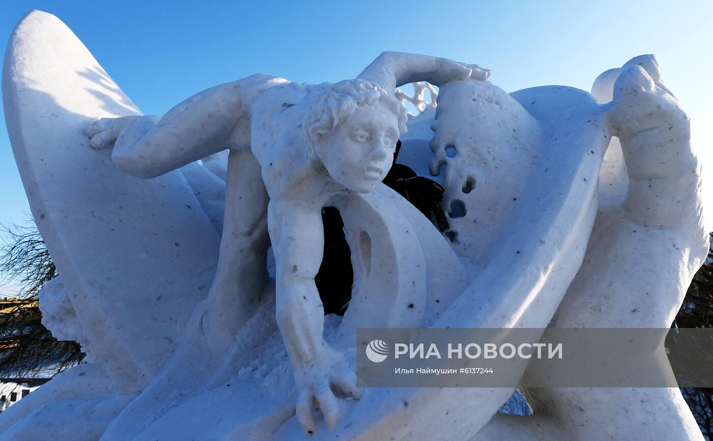 Фестиваль "Волшебный лед Сибири" в Красноярске