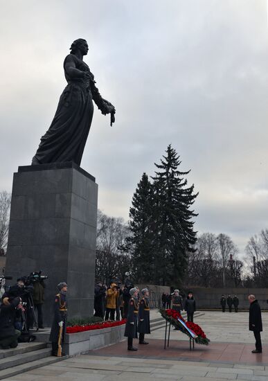 Рабочая поездка президента РФ В. Путина в Санкт-Петербург