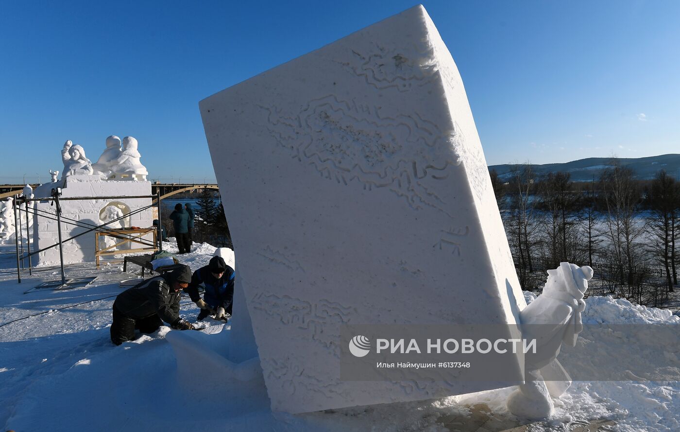 Фестиваль "Волшебный лед Сибири" в Красноярске