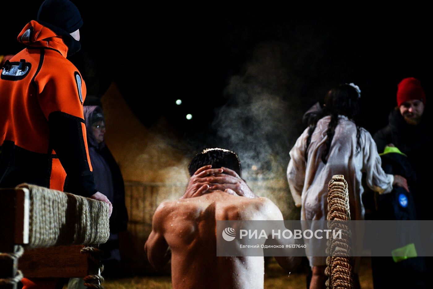 Крещенские купания в Москве