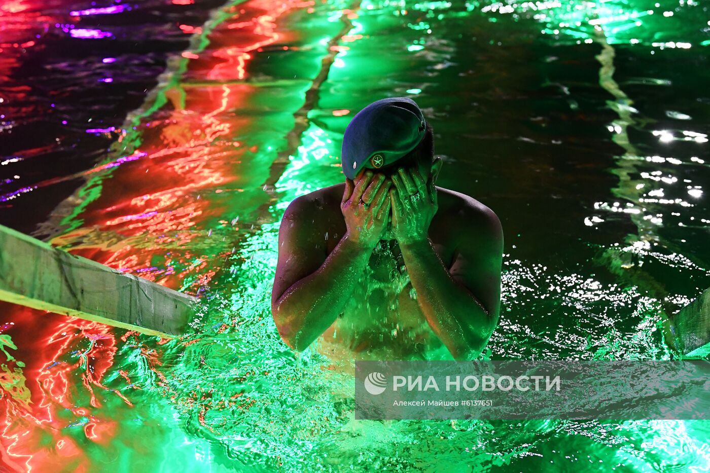 Крещенские купания в Москве