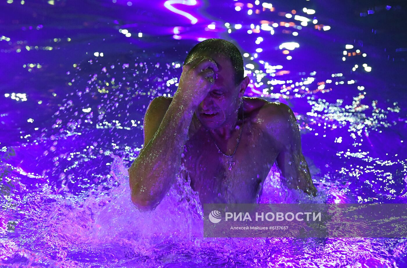 Крещенские купания в Москве