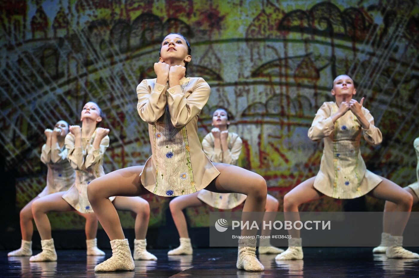 Конкурс "Весна священная" в театре "Русская песня"