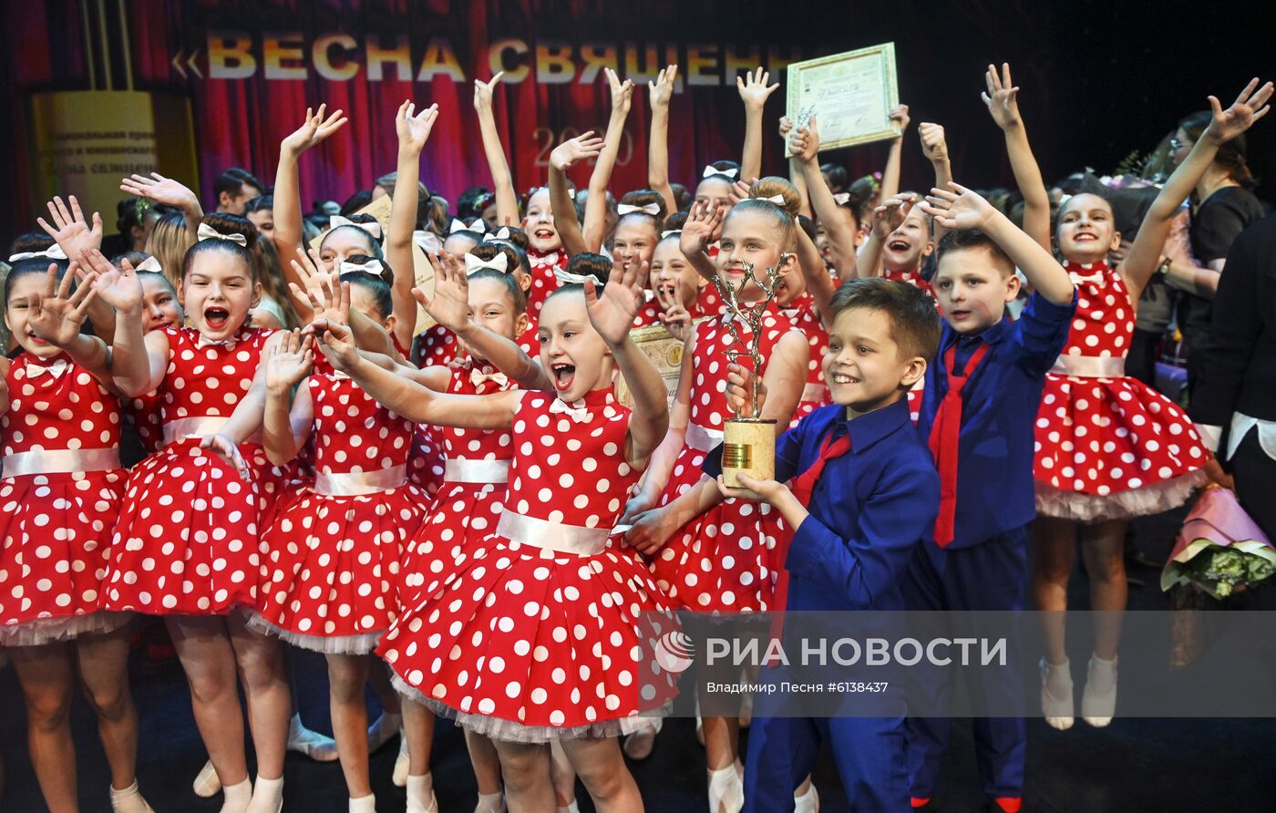 Конкурс "Весна священная" в театре "Русская песня" 