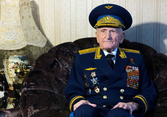 Ветеран Великой Отечественной войны С.М. Крамаренко