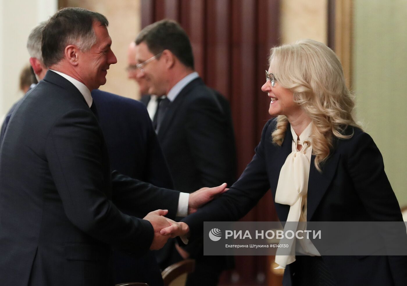 Президент РФ В. Путин провел встречу с новым правительством РФ