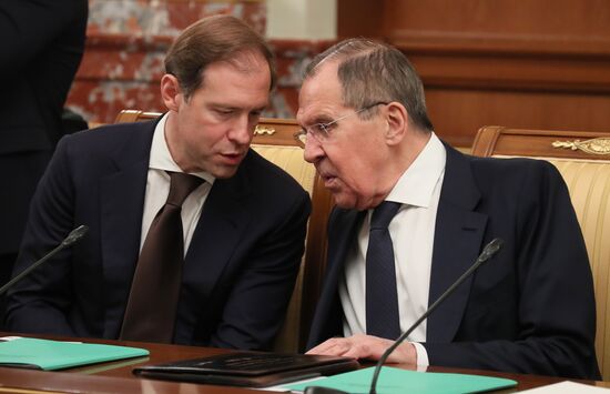 Премьер-министр М. Мишустин провел заседание правительства РФ