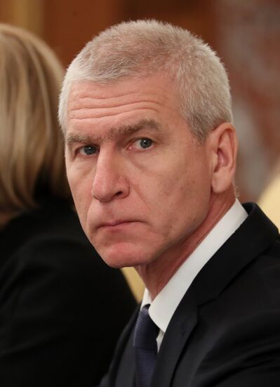 Премьер-министр М. Мишустин провел заседание правительства РФ