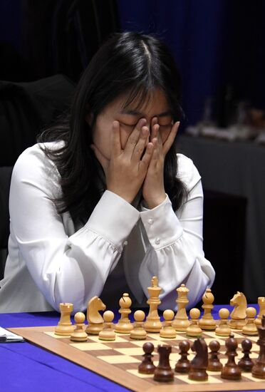 Шахматы. Первенство мира. А. Горячкина - Ц. Вэньцзюнь