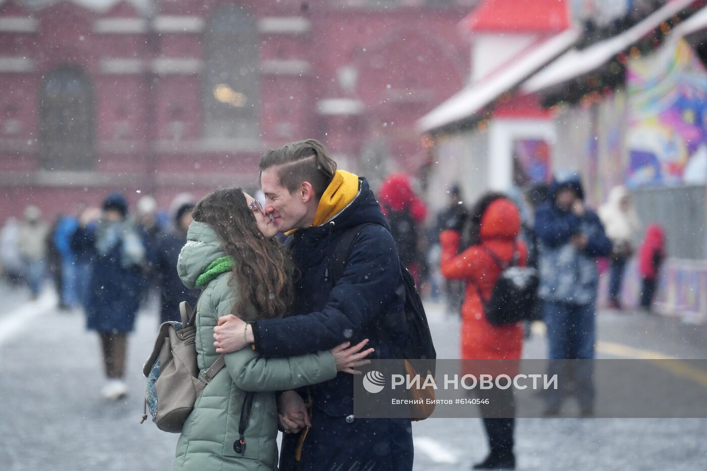 Снег в Москве