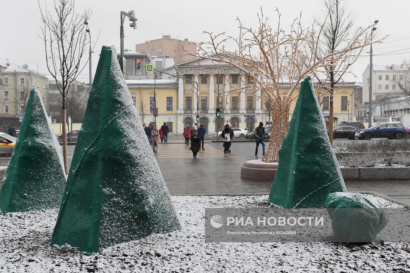 Снег в Москве