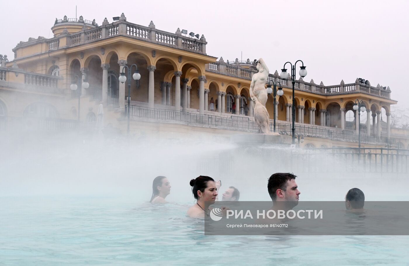 Купальня Сеченьи в Будапеште