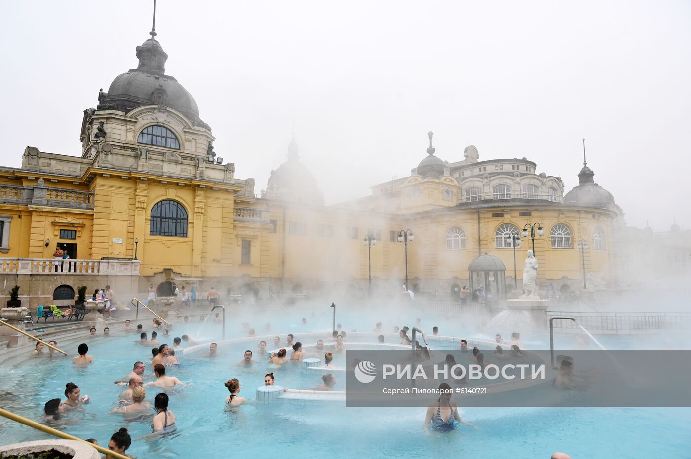 Купальня Сеченьи в Будапеште