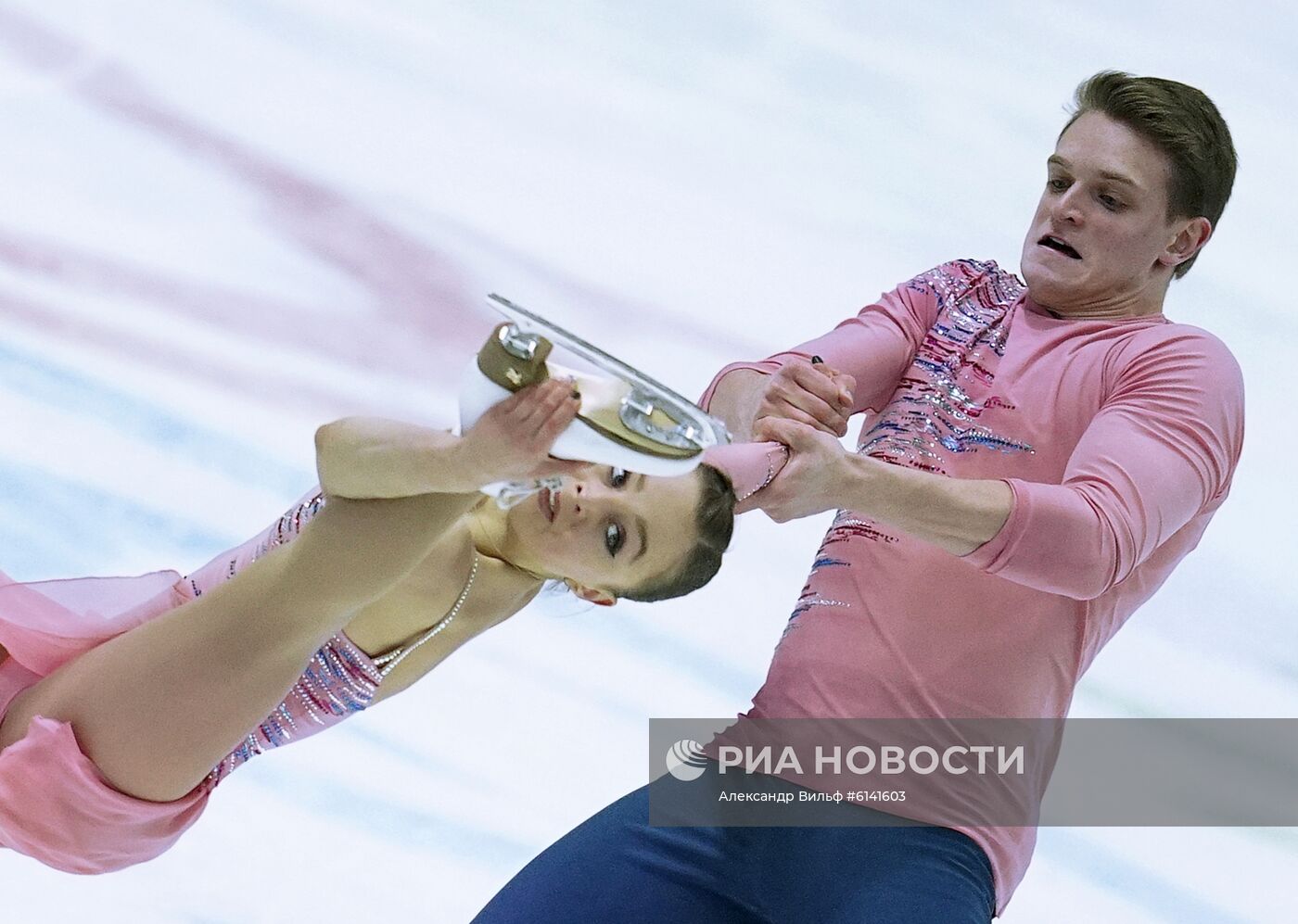 Фигурное катание. Чемпионат Европы. Пары. Короткая программа