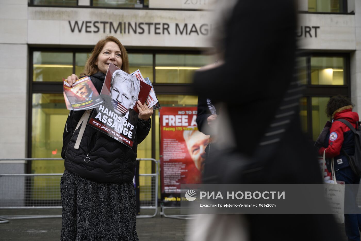 Акция в поддержку Дж. Ассанжа в Лондоне