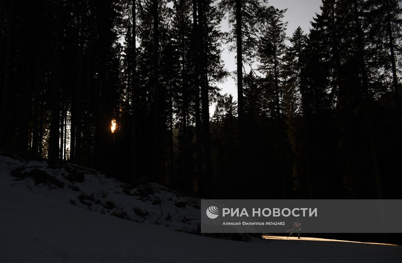 Биатлон. VI этап Кубка мира. Мужчины. Индивидуальная гонка