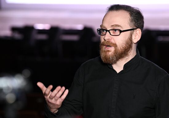 Спектакль "Lё Тартюф. Комедия" в Театре на Таганке