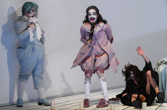 Спектакль "Lё Тартюф. Комедия" в Театре на Таганке