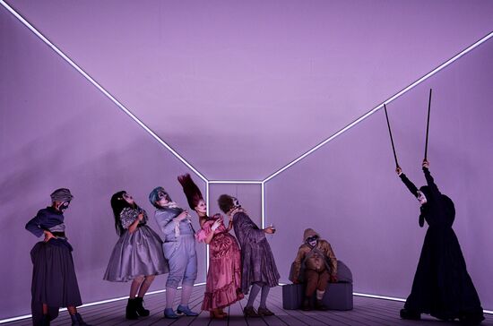 Спектакль "Lё Тартюф. Комедия" в Театре на Таганке