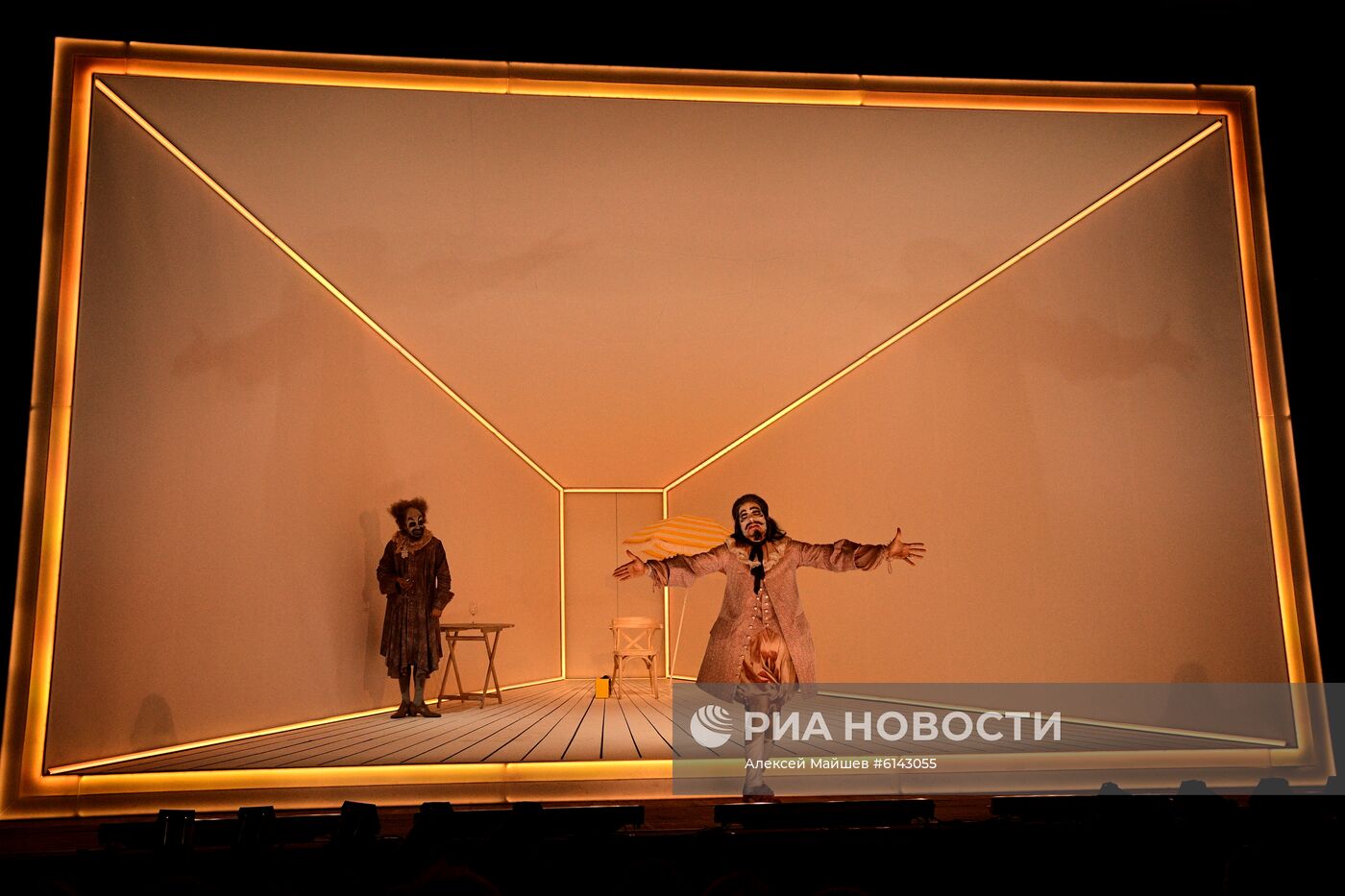 Спектакль "Lё Тартюф. Комедия" в Театре на Таганке