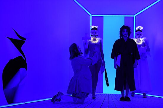 Спектакль "Lё Тартюф. Комедия" в Театре на Таганке