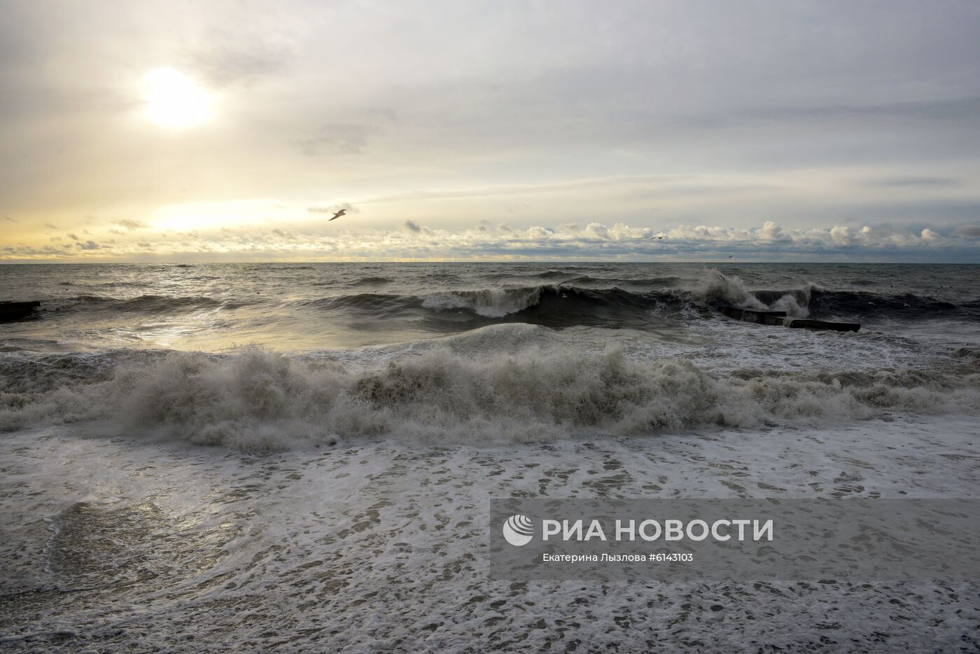 Шторм в Сочи