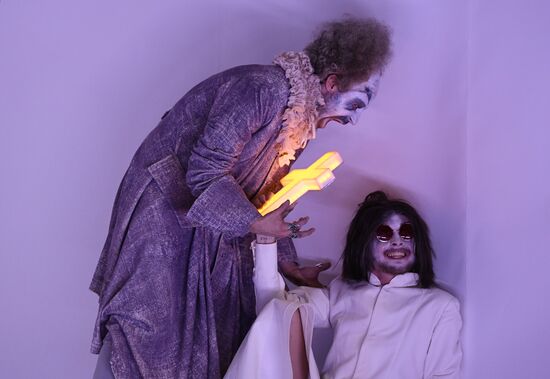 Спектакль "Lё Тартюф. Комедия" в Театре на Таганке