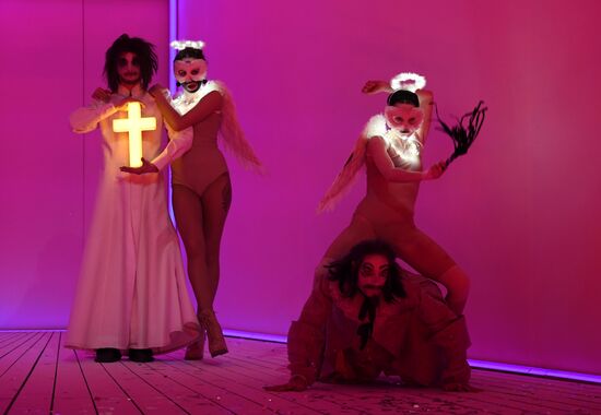 Спектакль "Lё Тартюф. Комедия" в Театре на Таганке