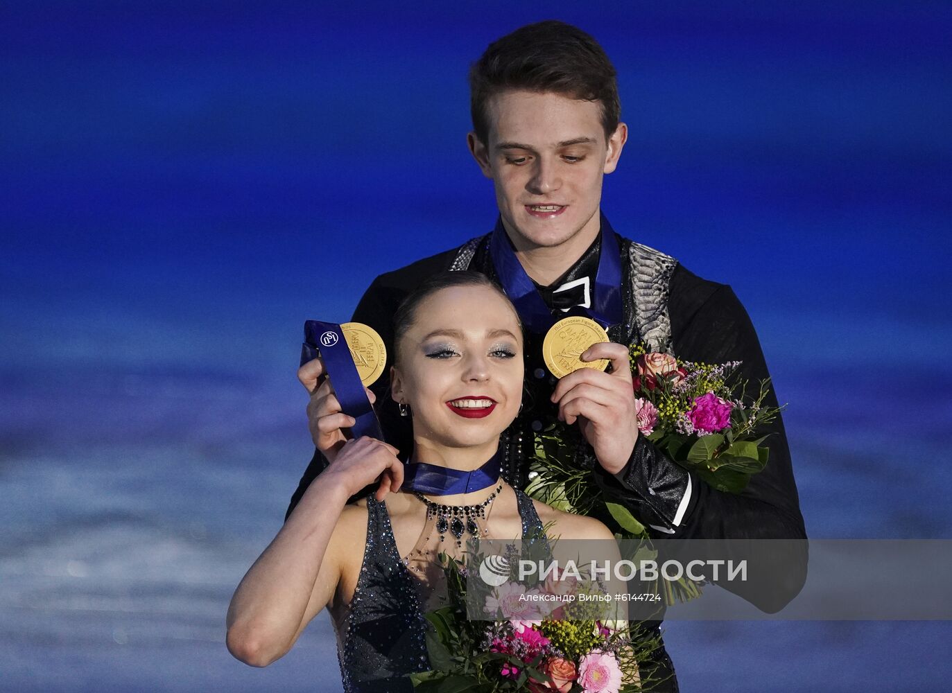 Фигурное катание. Чемпионат Европы. Пары. Церемония награждения