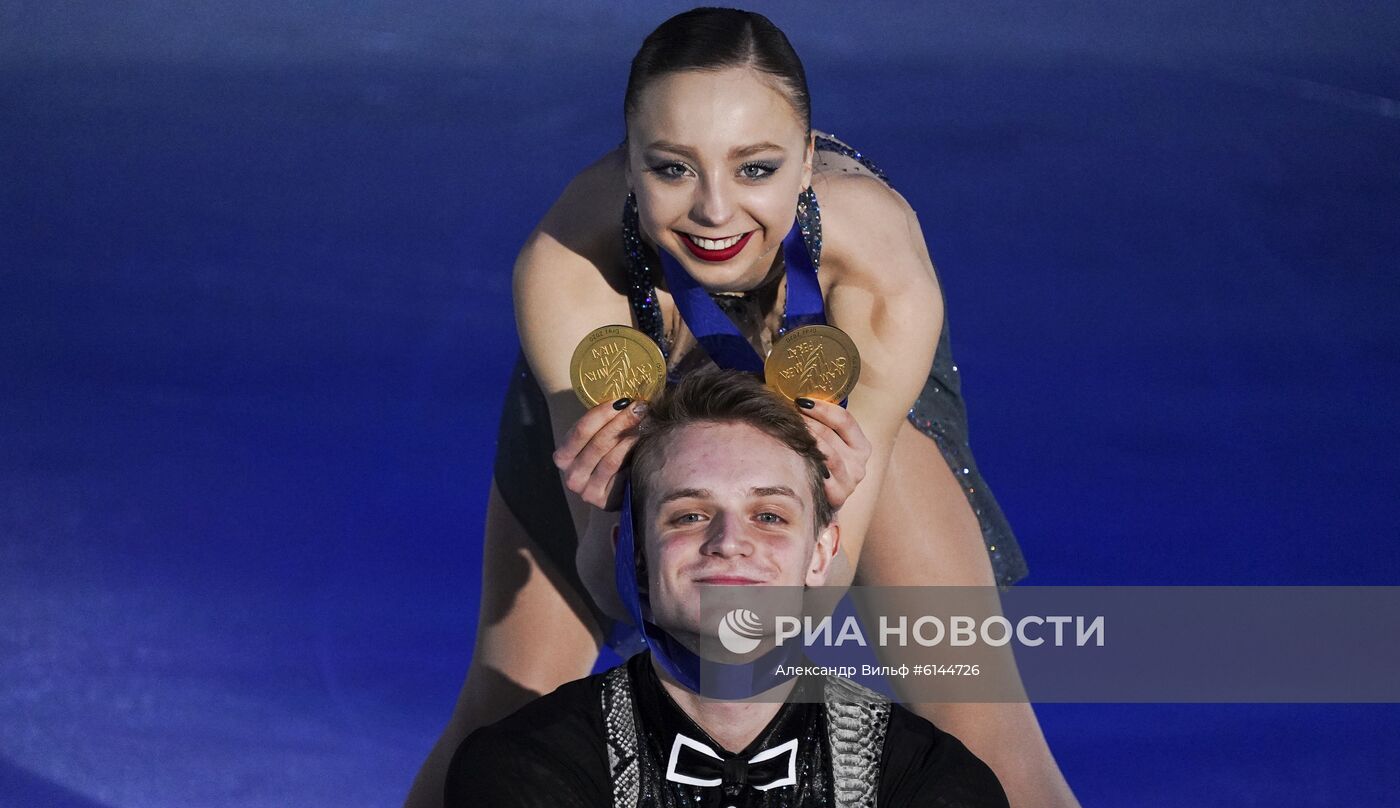 Фигурное катание. Чемпионат Европы. Пары. Церемония награждения