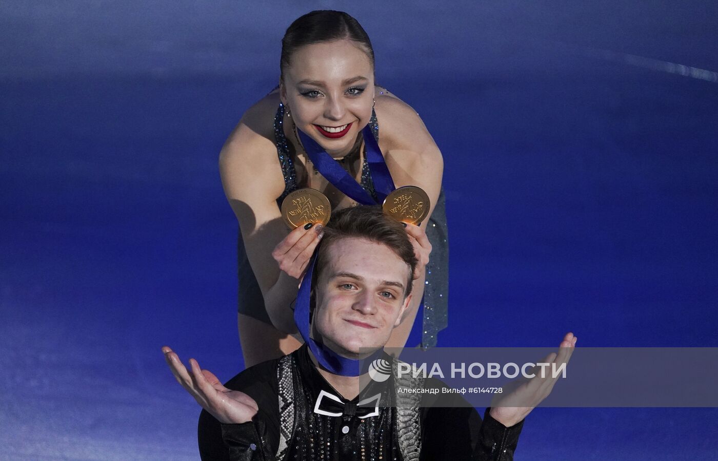 Фигурное катание. Чемпионат Европы. Пары. Церемония награждения