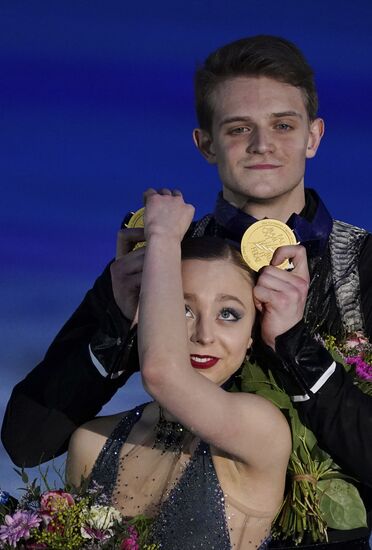 Фигурное катание. Чемпионат Европы. Пары. Церемония награждения