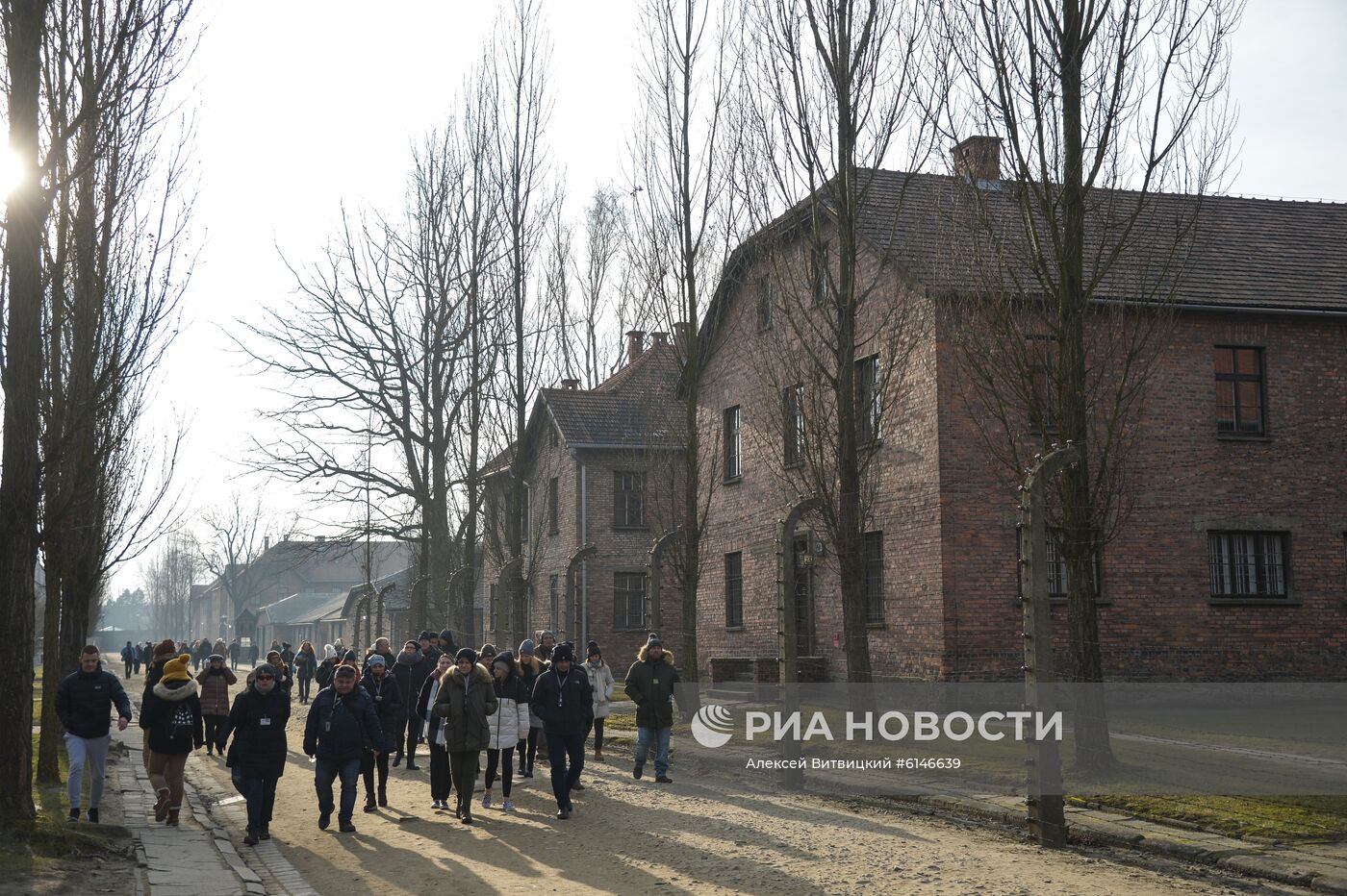 Встреча бывших узников Освенцима с журналистами