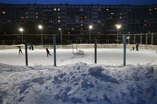 В Новосибирске ввели режим ЧС из-за снега