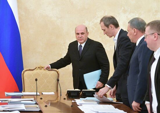 Премьер-министр РФ М. Мишустин провел совещание с вице-премьерами РФ